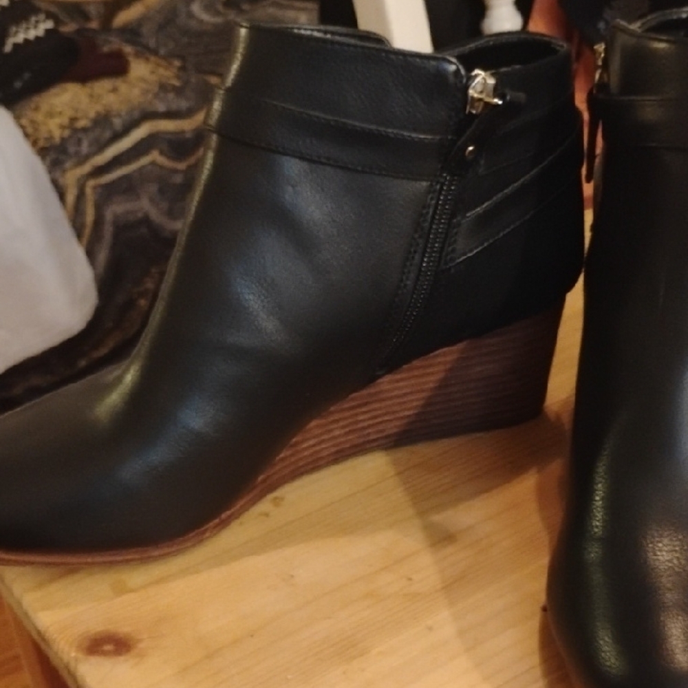 Dr. Scholl's Black Wedge Ankle Booties